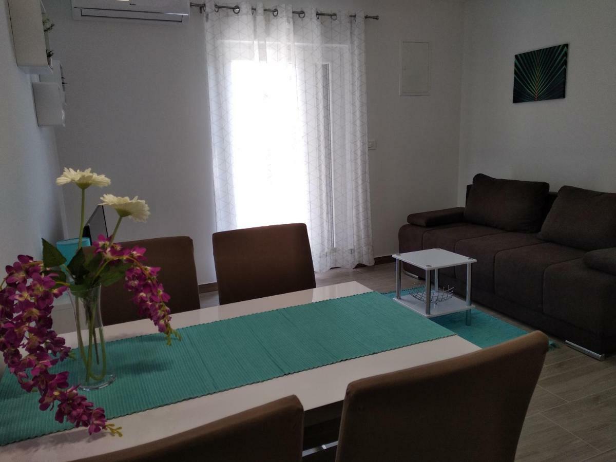 Apartment Nives In The City Center - Free Parking Сплит Экстерьер фото