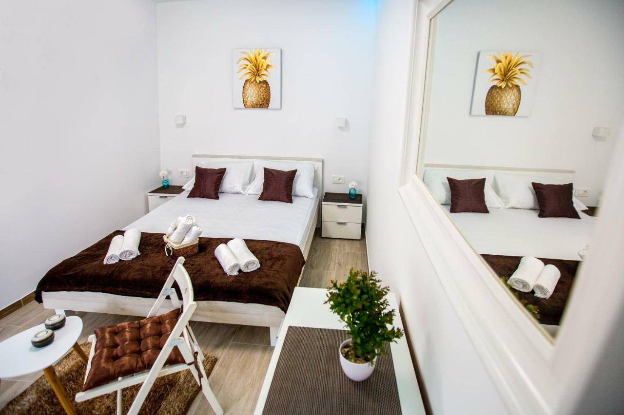 Apartment Nives In The City Center - Free Parking Сплит Экстерьер фото